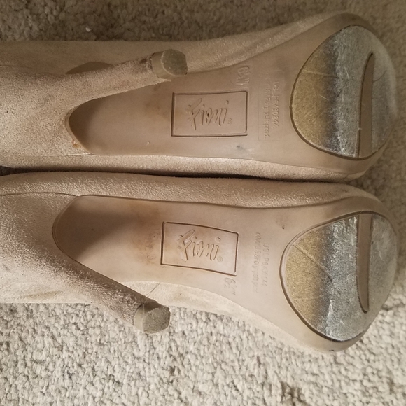Fioni Tan Heels Open Toe Pumps Size 6.5W - Picture 7 of 7